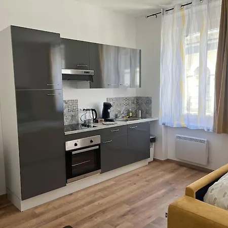 L'industriel - Design Urbain Et Parking Facile * Montréjeau