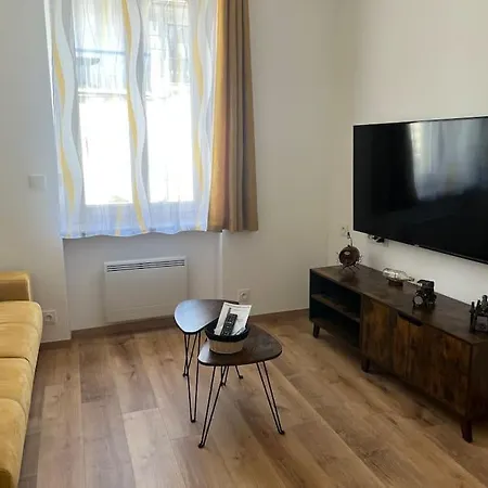 L'industriel - Design Urbain Et Parking Facile * Montréjeau